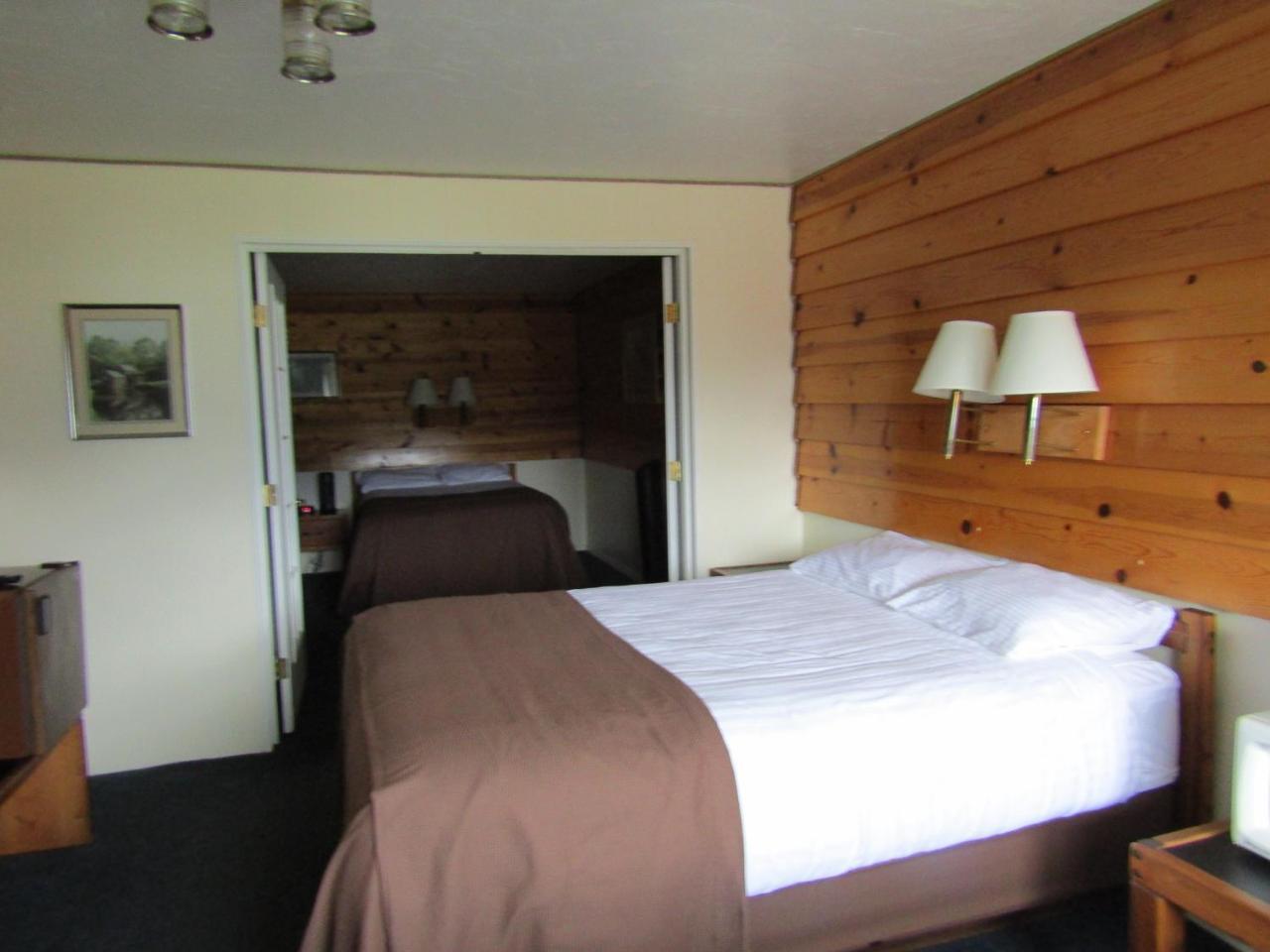 Captain'S Choice Motel 헤인즈 객실 사진