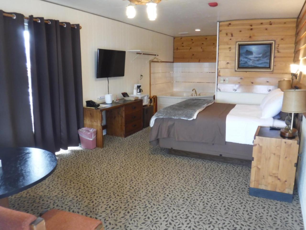 Captain'S Choice Motel 헤인즈 외부 사진