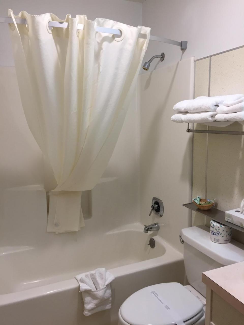 Captain'S Choice Motel 헤인즈 외부 사진